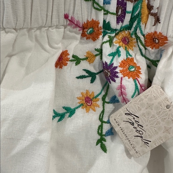 NWT Free People Embroidered Shorts-Medium - Picture 6 of 7